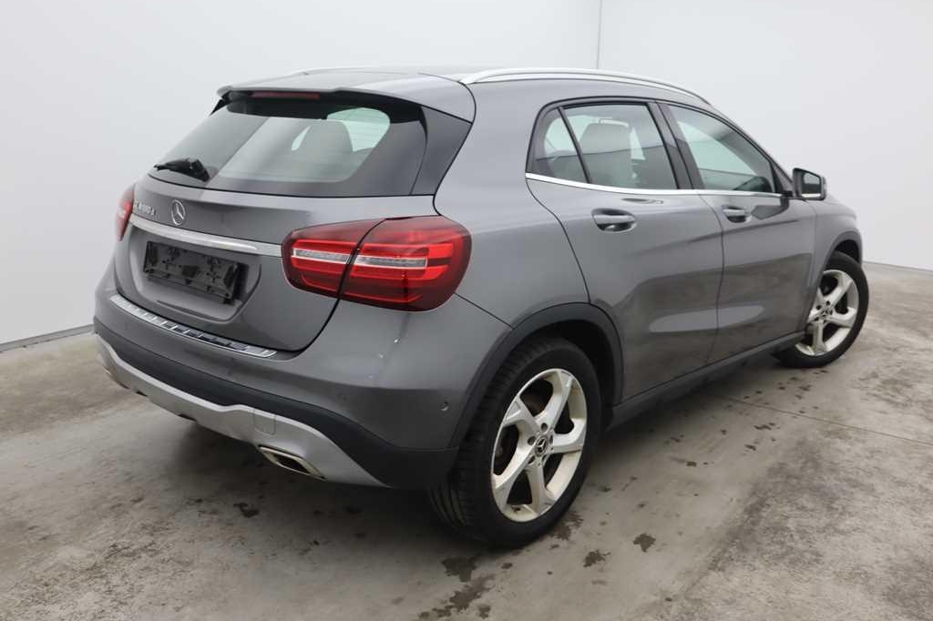 Mercedes-Benz GLA-Class 2017 photo 6