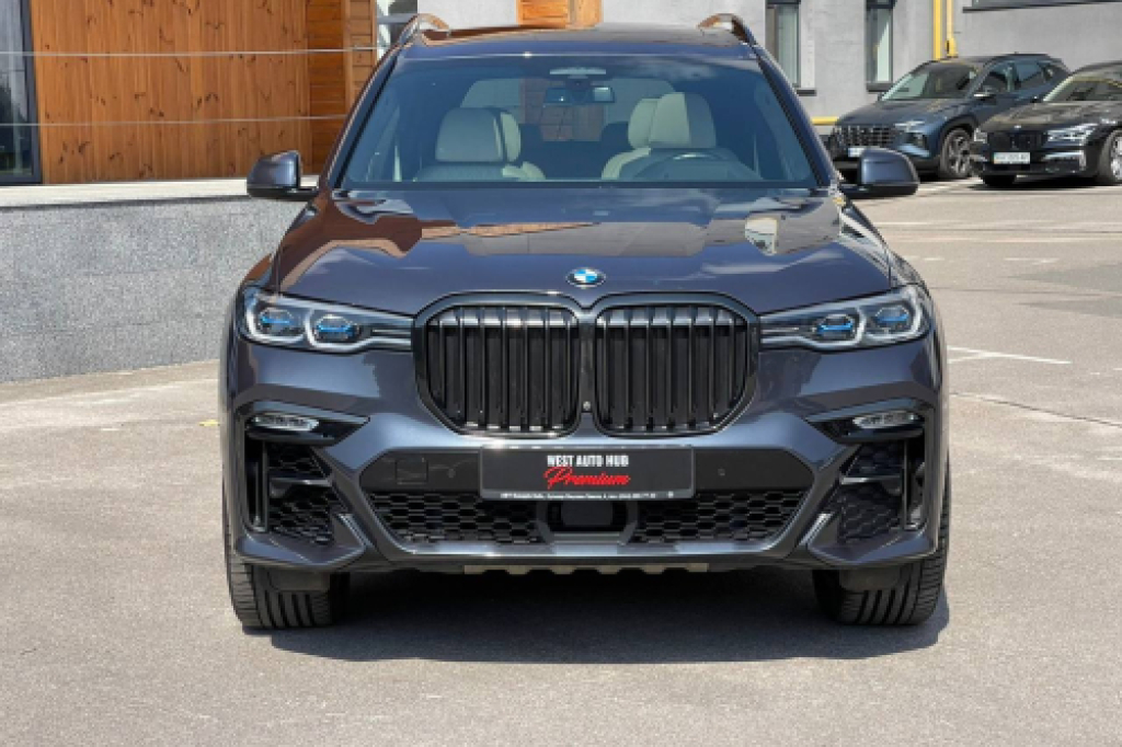 BMW X7 50d  2019 фото 1