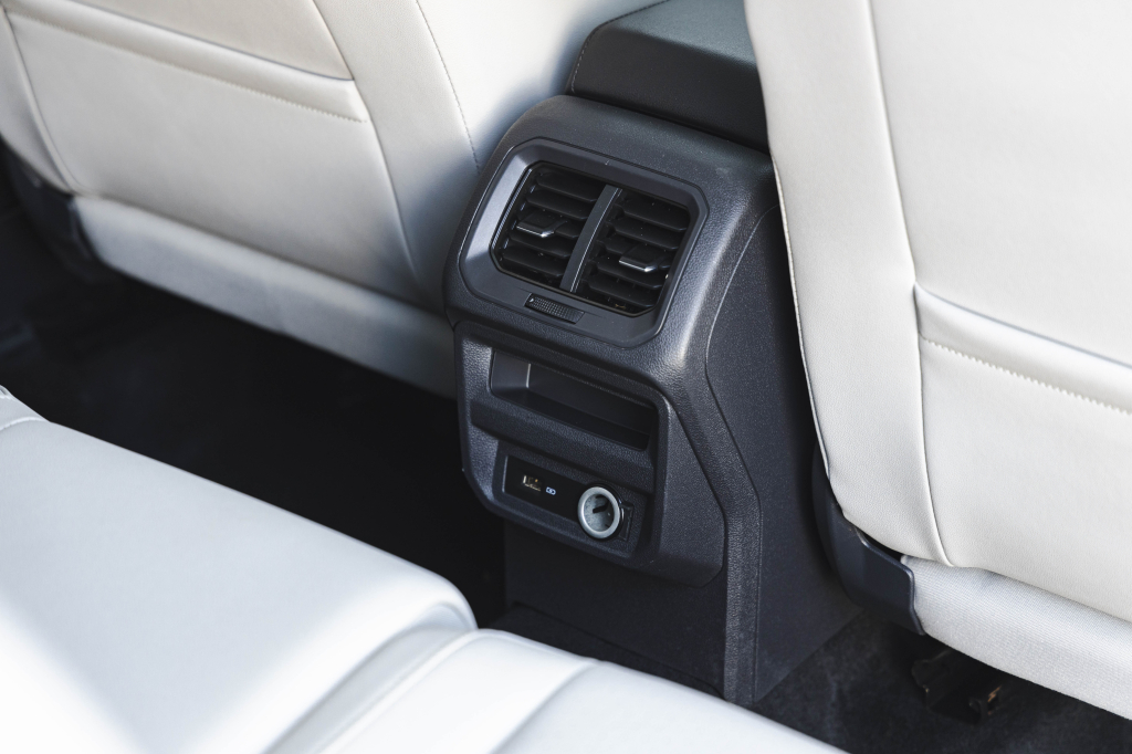 Volkswagen Tiguan SEL 2019 фото 33