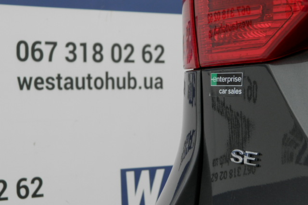 Ford Fiesta SE 2018 фото 6