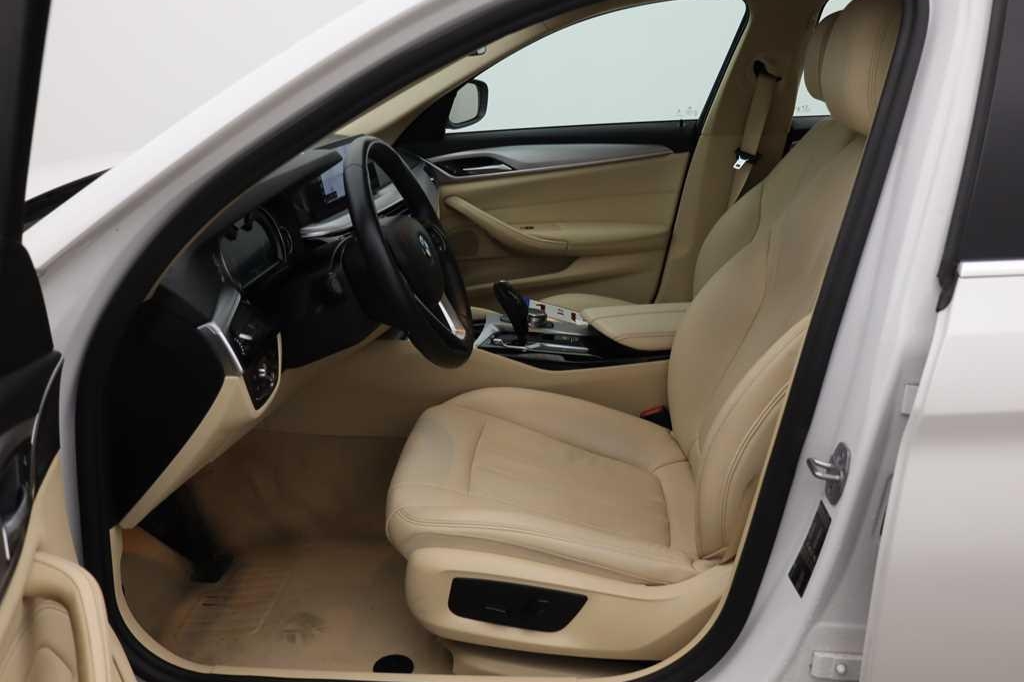 BMW 5 Series 2018 photo 3