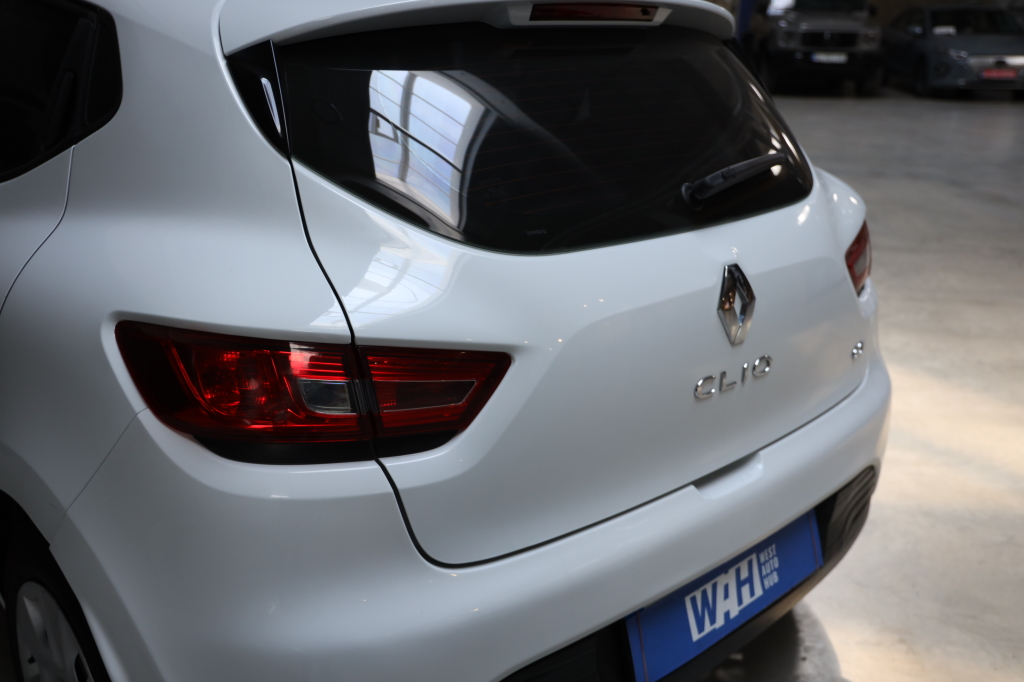 Renault Clio 2015 фото 6