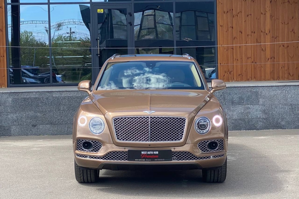 Bentley Bentayga 2017 фото 1