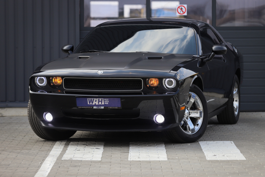 Dodge Challenger SE 2010 photo 12