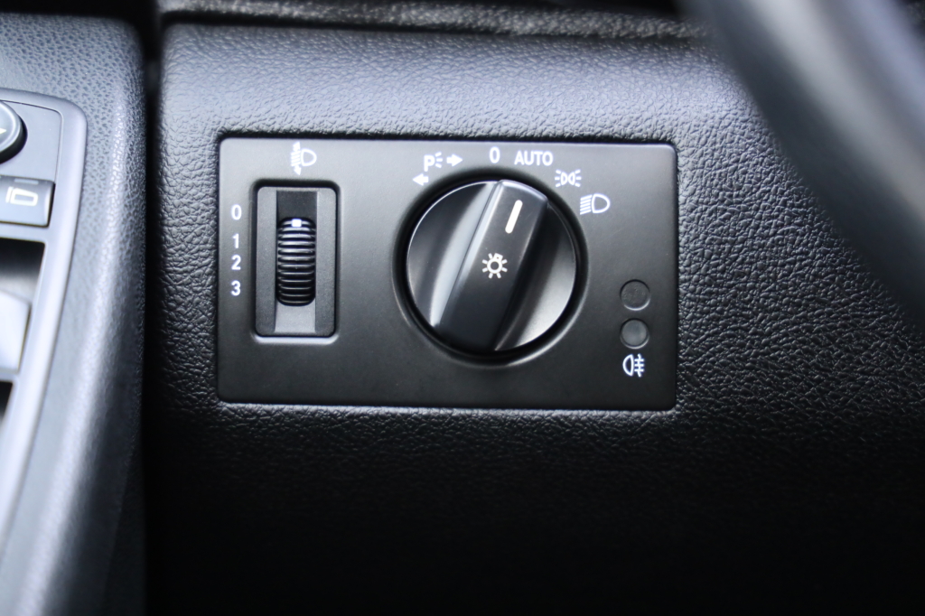 Mercedes-Benz A-Class A180 W169 2011 photo 24