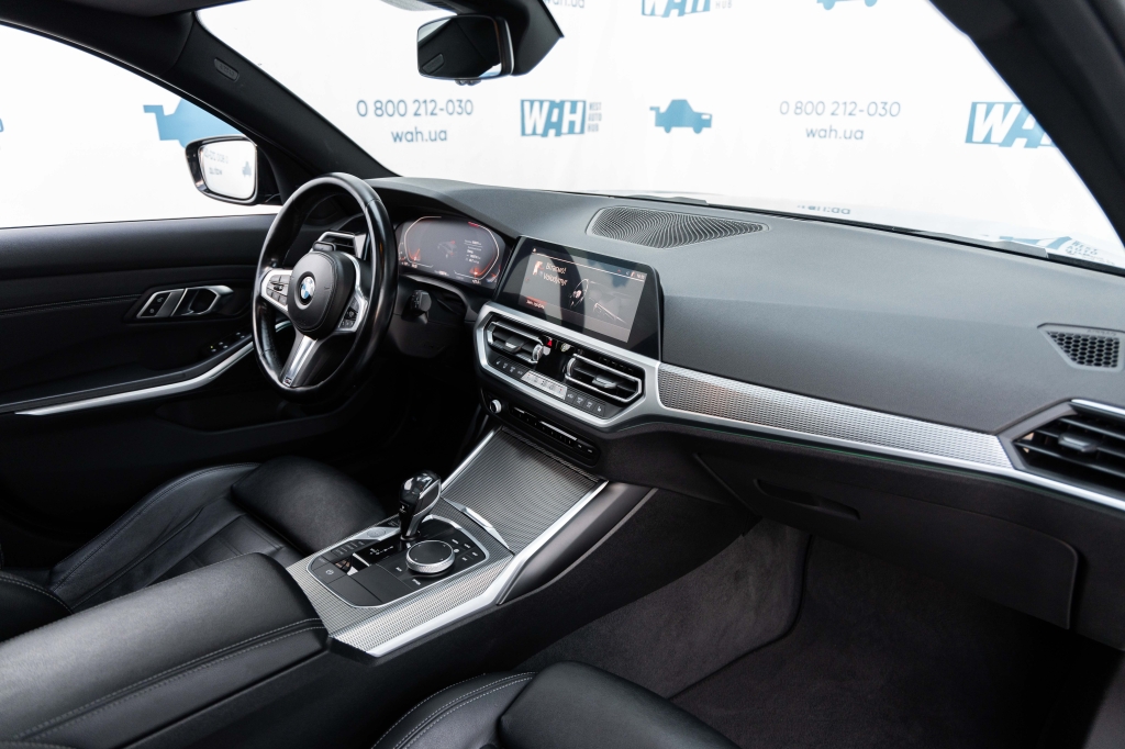 BMW 3 Series 320d 2019 фото 27