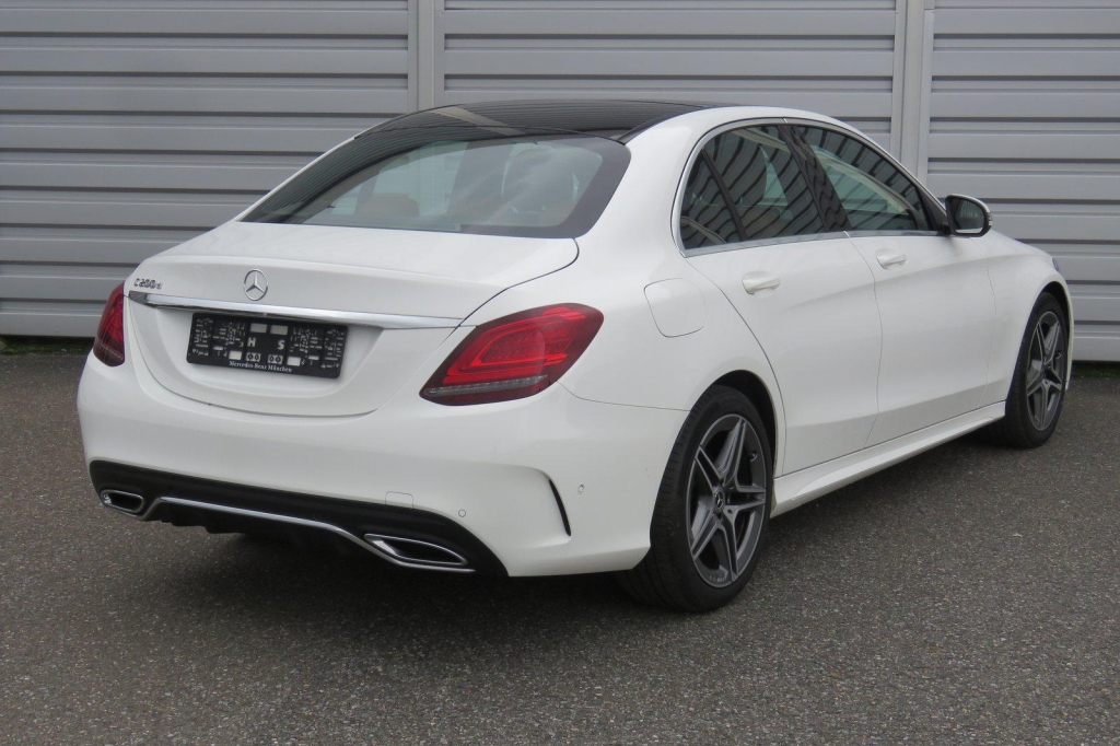 Mercedes-AMG C-Klasse 2019 фото 7