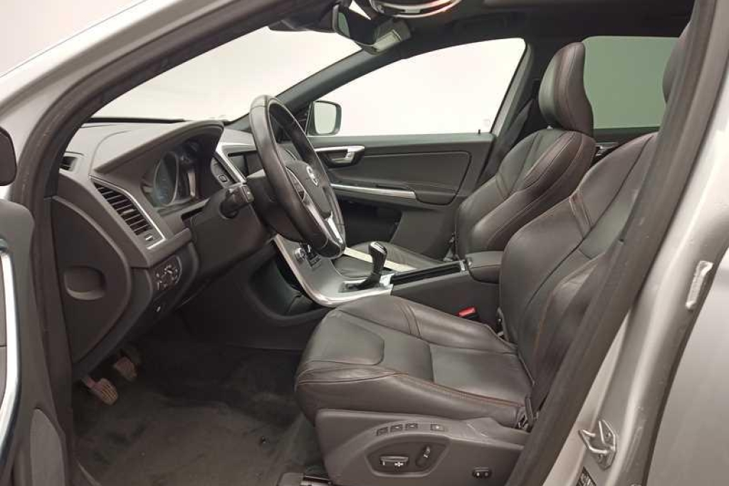 Volvo XC60 2017 photo 5