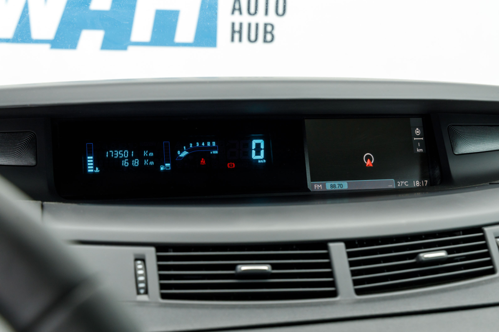 Renault Espace 2010 фото 14