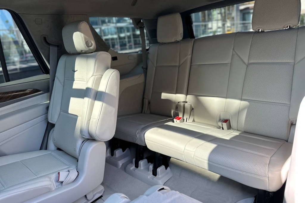 Cadillac Escalade PLATINUM 4WD 2022 фото 22