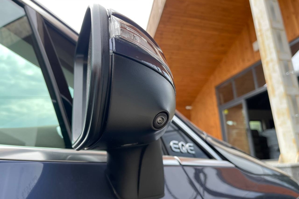 Mercedes-Benz EQE SUV 350  2023 photo 6