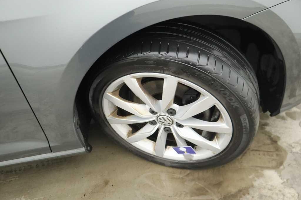 Volkswagen Golf 2018 photo 44