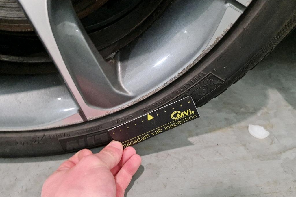 Volvo V60 2016 фото 20