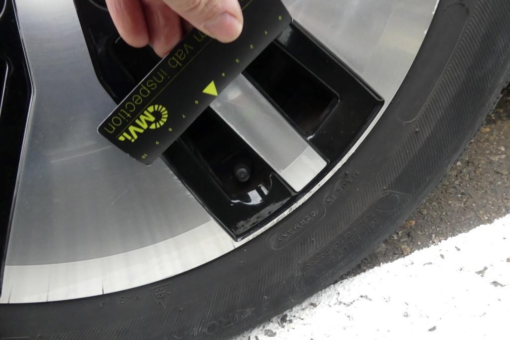 Volkswagen e-Golf 2018 photo 24