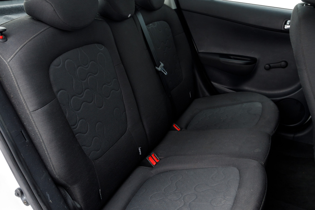 Hyundai i20 photo 16