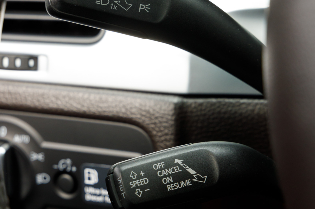 Volkswagen Touareg 2012 photo 24