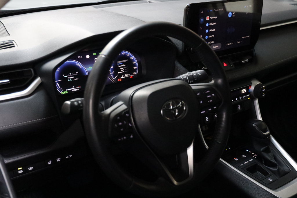 Toyota RAV4 2023 фото 19