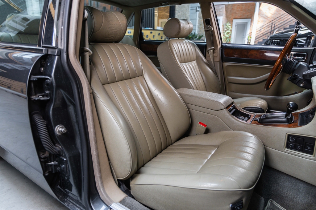 Jaguar XJ 1993 фото 34