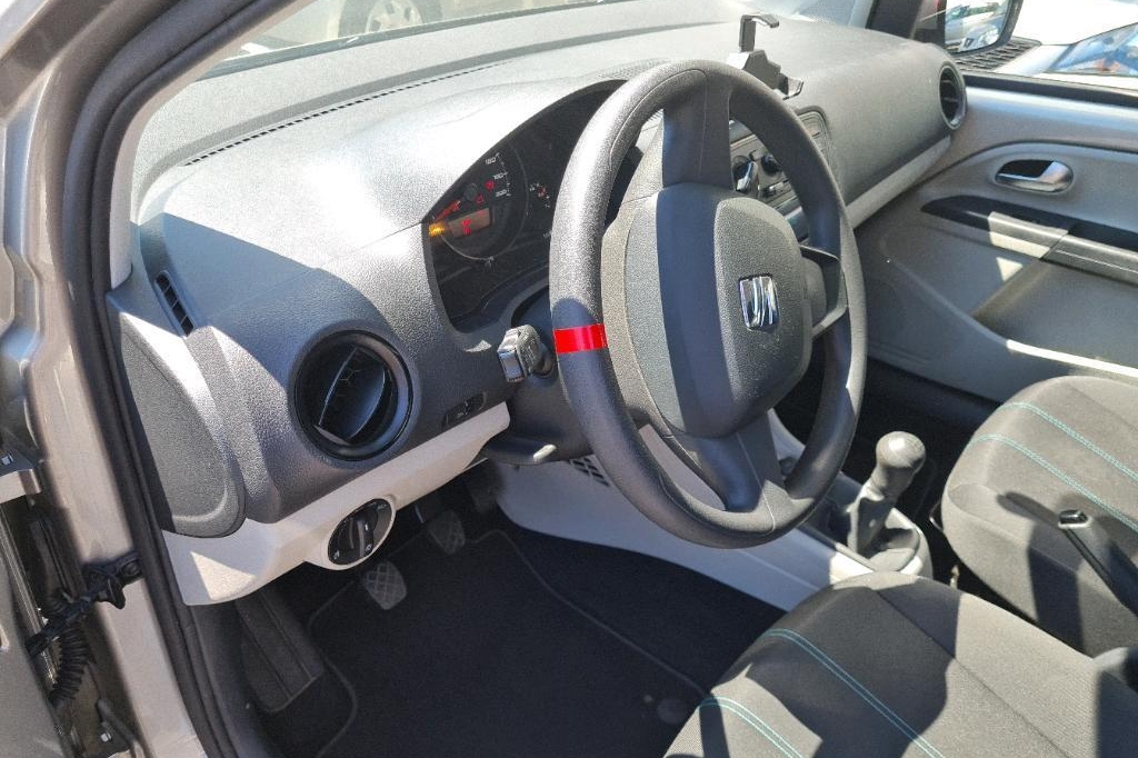 SEAT Mii 2018 photo 8