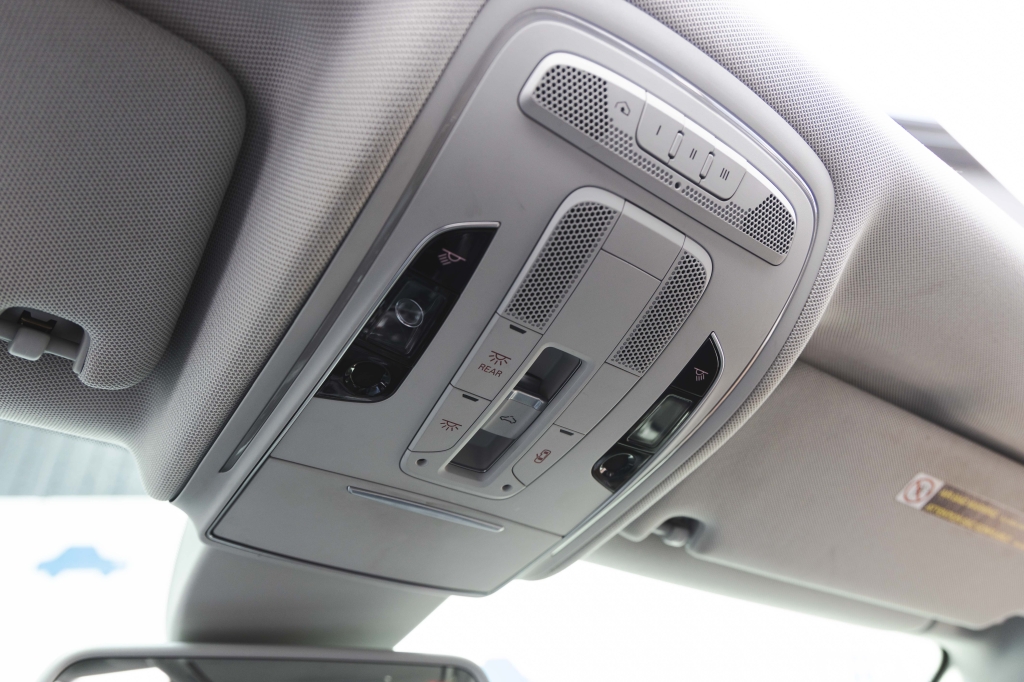 Audi A8 2015 фото 41