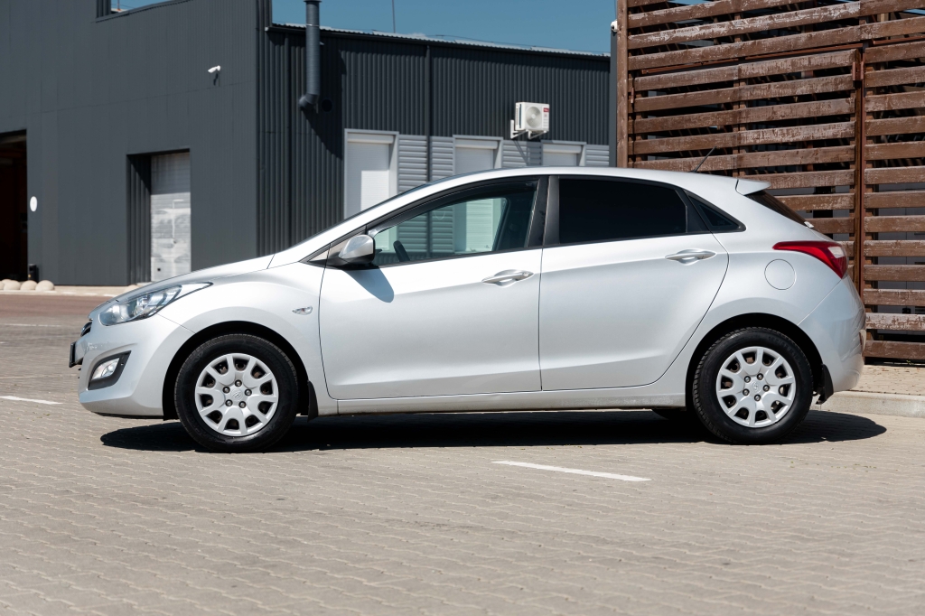 Hyundai i30 2013 фото 10