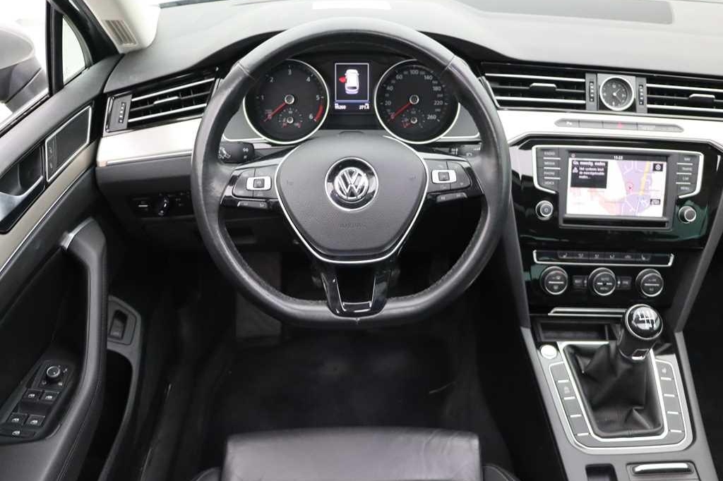 Volkswagen Passat Variant 2016 фото 1