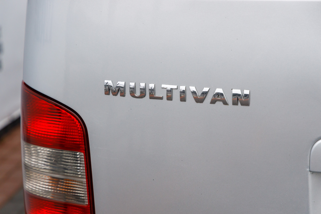 Volkswagen Multivan 2008 photo 7