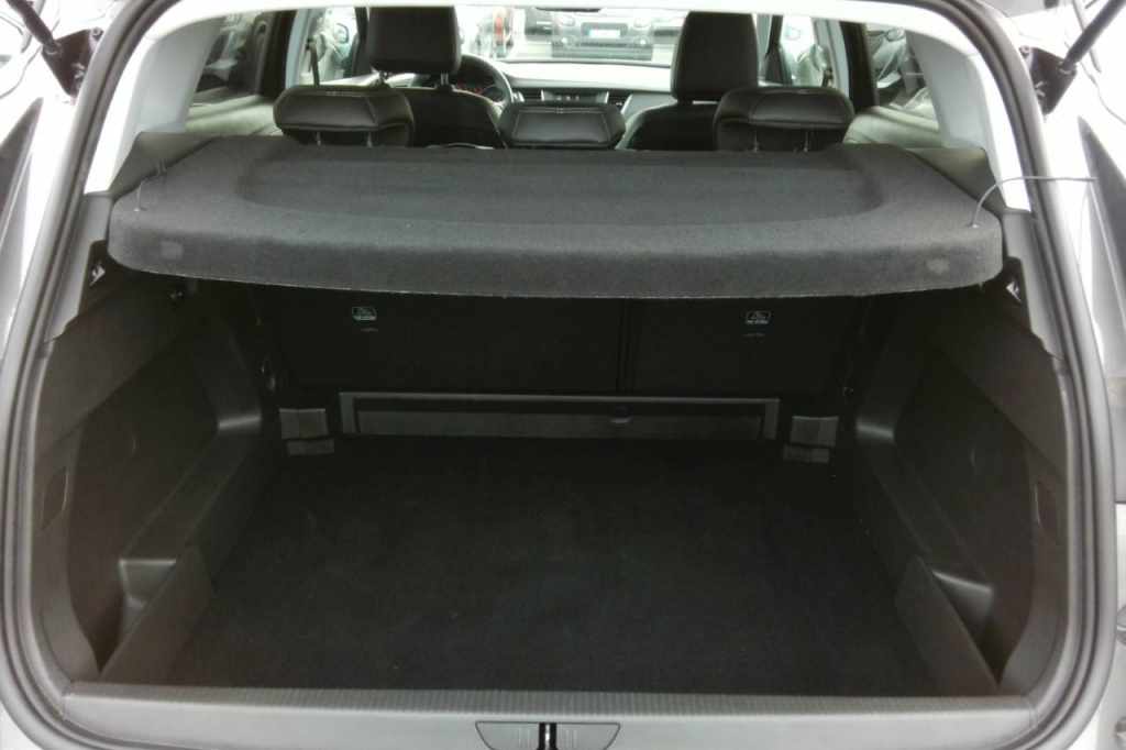 Opel Grandland X 2020 фото 2