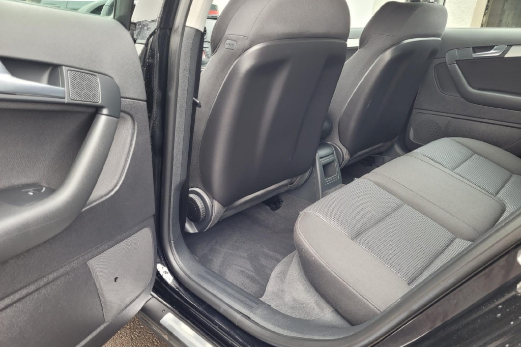 Audi A3 Sportback 2012 фото 13