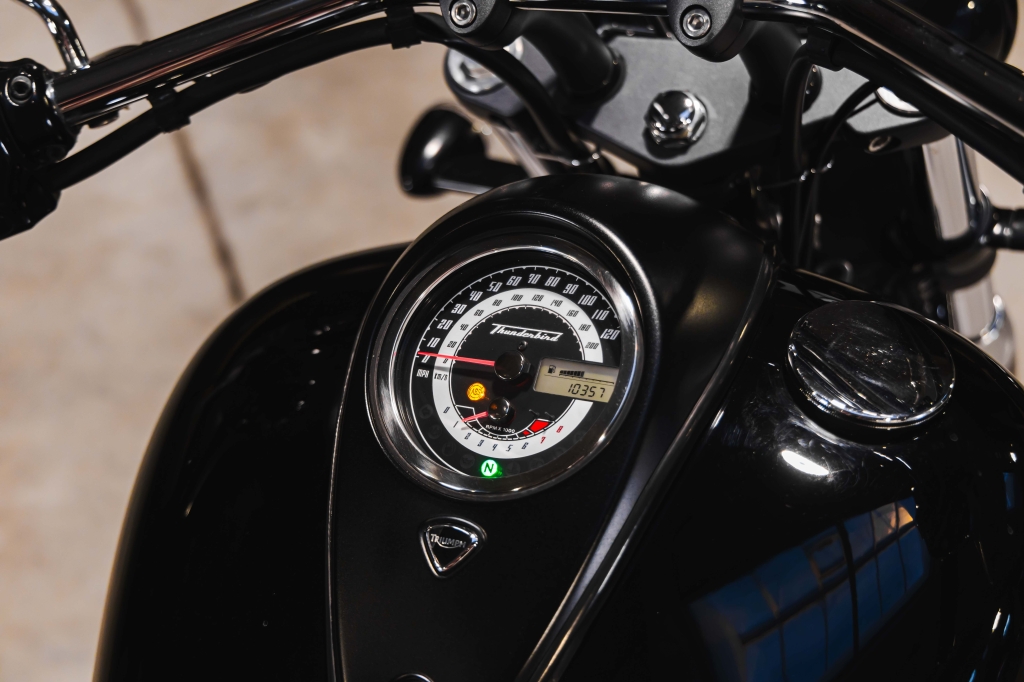 Triumph Thunderbird 1700 2016 photo 15