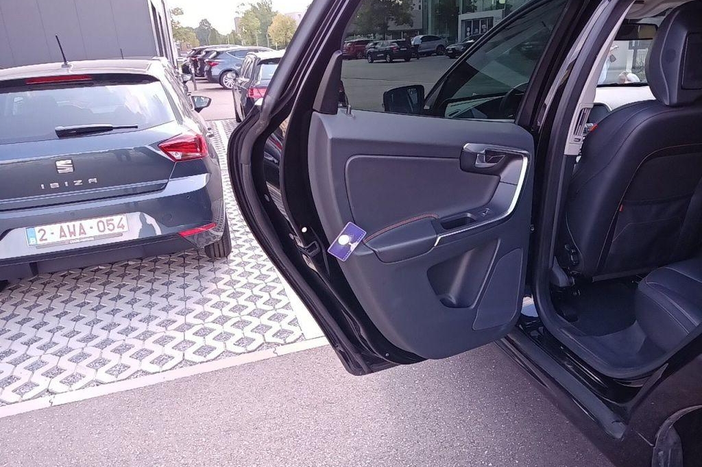 Volvo XC60 2016 photo 80