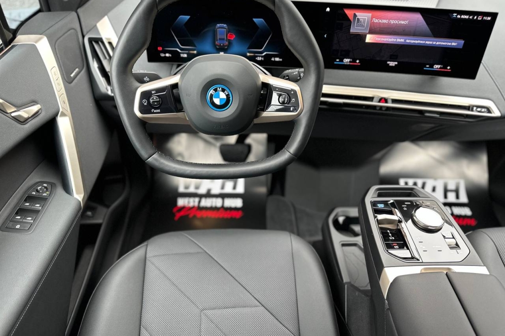 BMW iX xDrive40 2023 photo 18