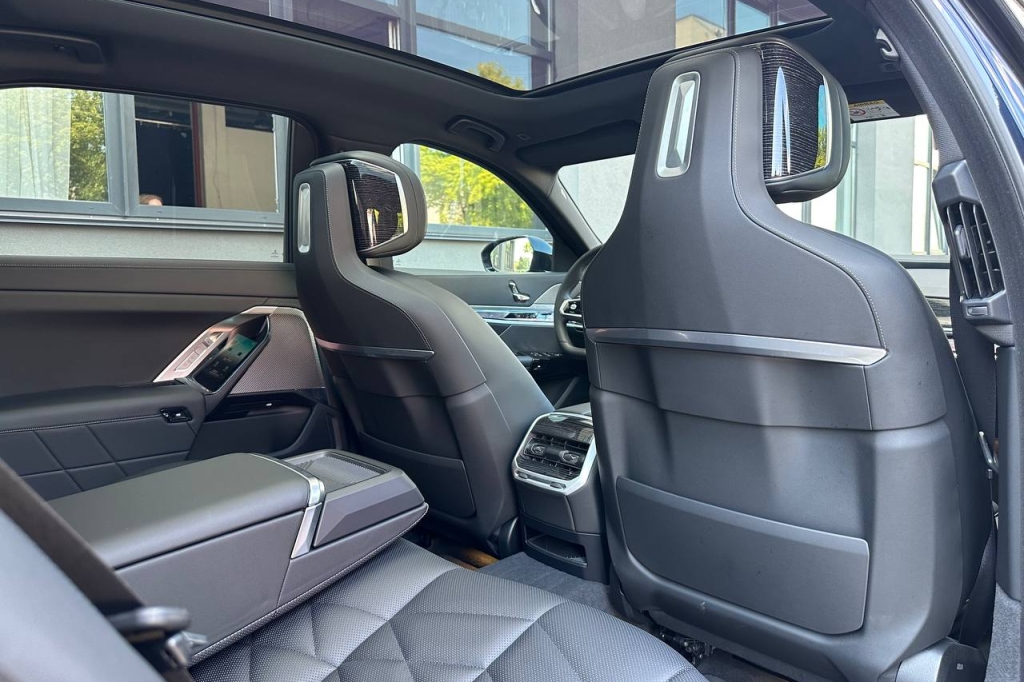 BMW 7 Series 740d MHEV Steptronic xDrive 2022 фото 20