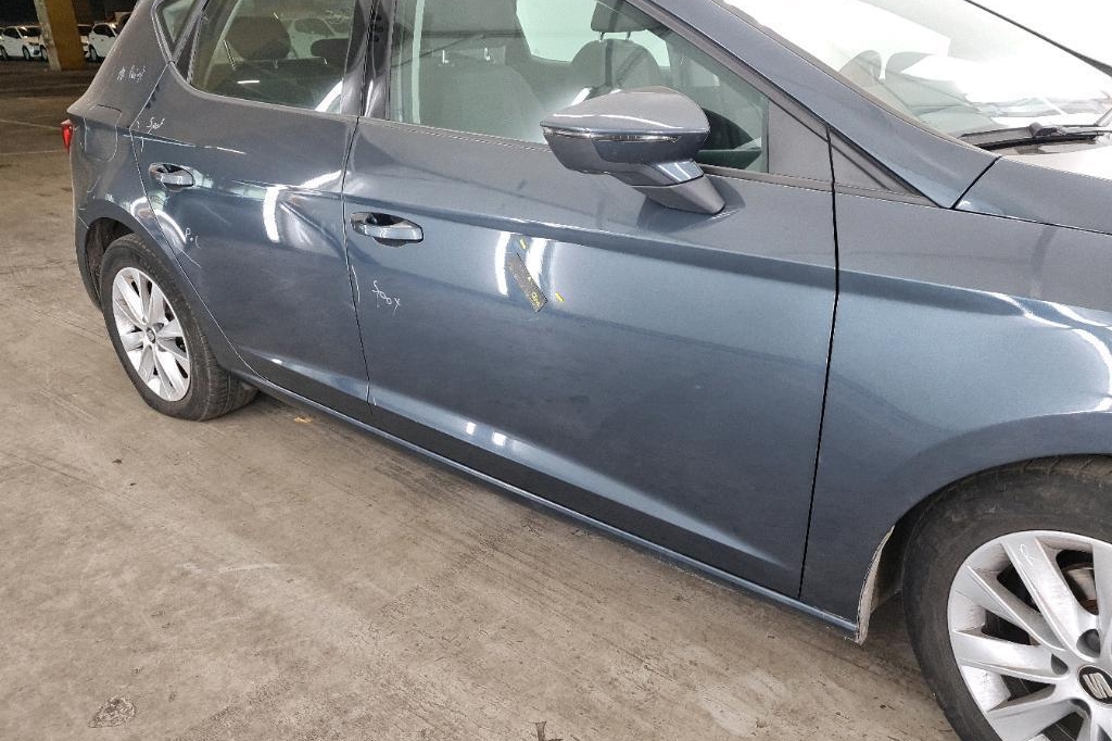 SEAT Leon 2019 фото 15