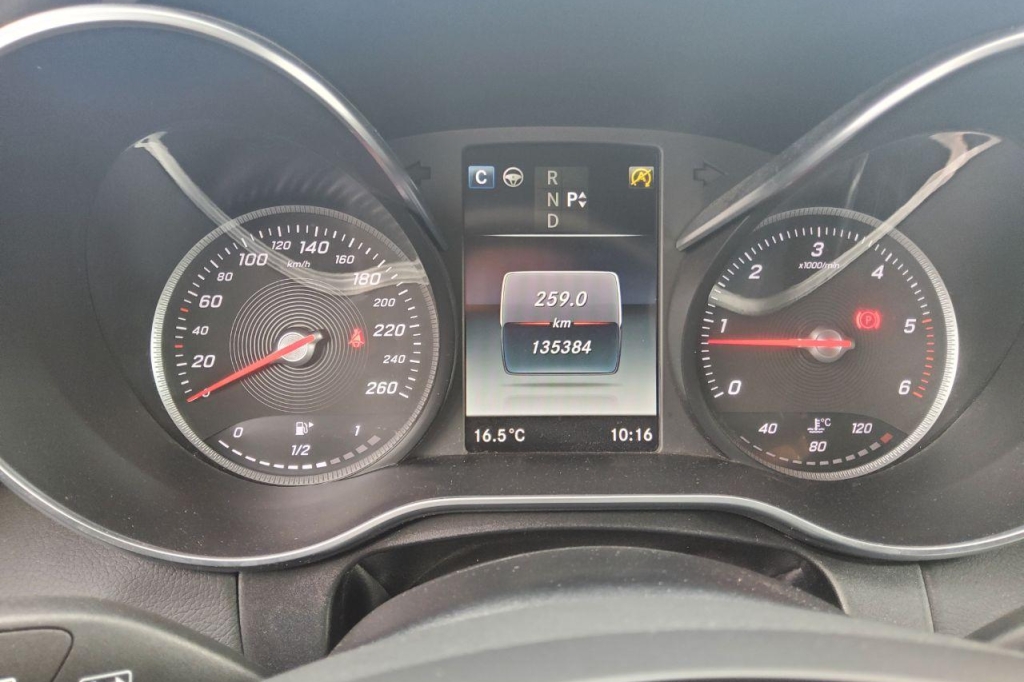 Mercedes-Benz C-Klasse 2017 photo 2