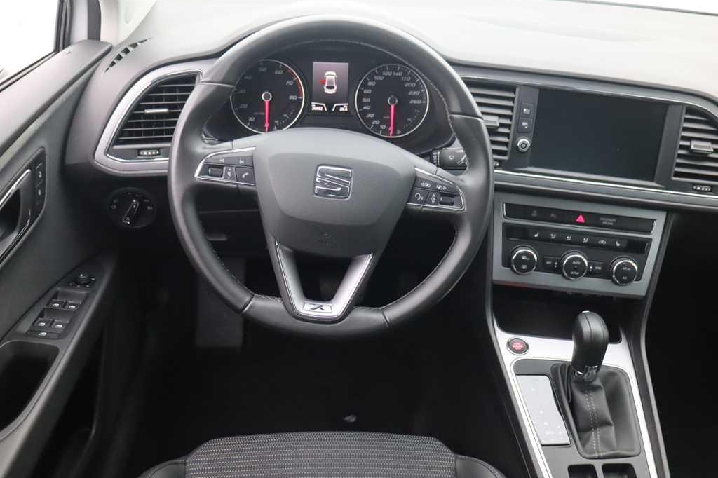 SEAT Leon 2017 photo 2