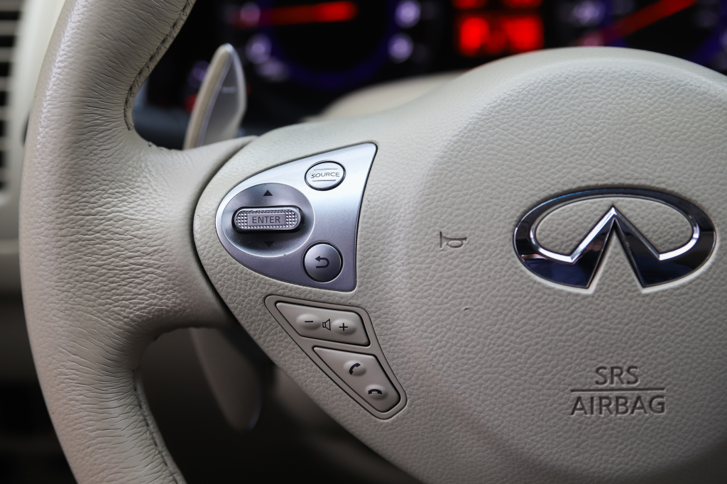 Infiniti FX 50 S 2008 photo 20