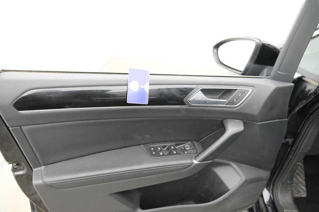 Volkswagen Touran 2017 фото 35