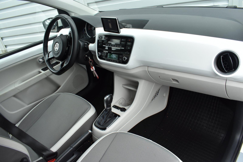 Volkswagen eUp! 2014 photo 6