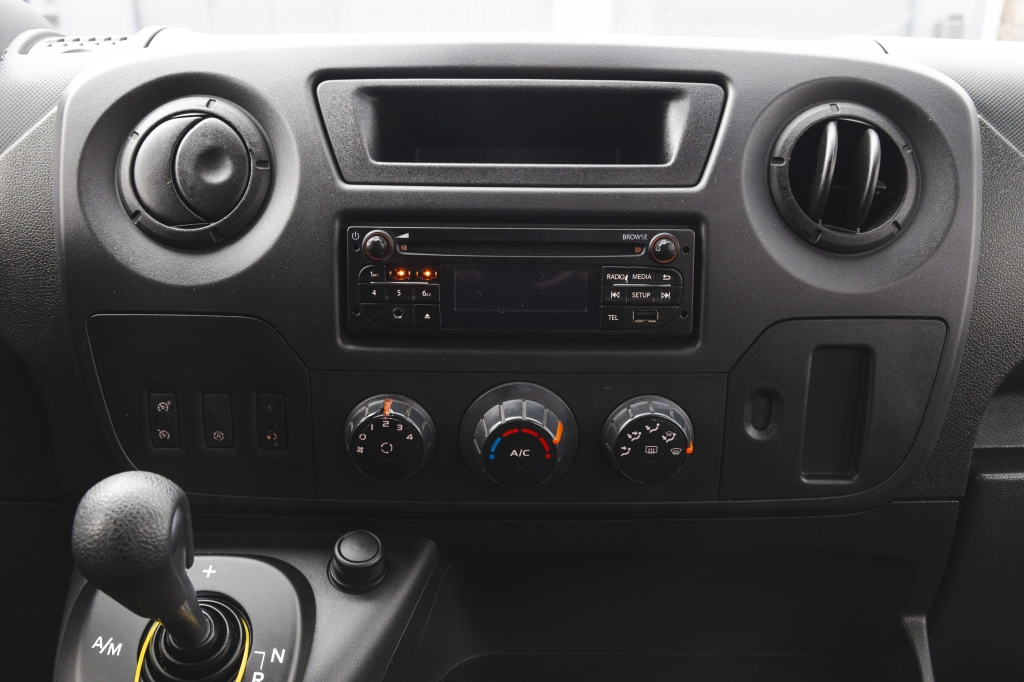 Renault Master 2019 фото 21