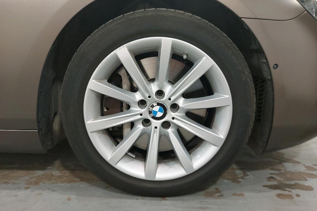 BMW 6 Series 2015 photo 34