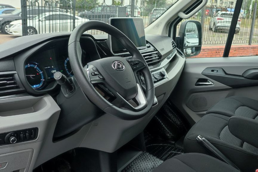 Maxus Deliver 9 2024 photo 6