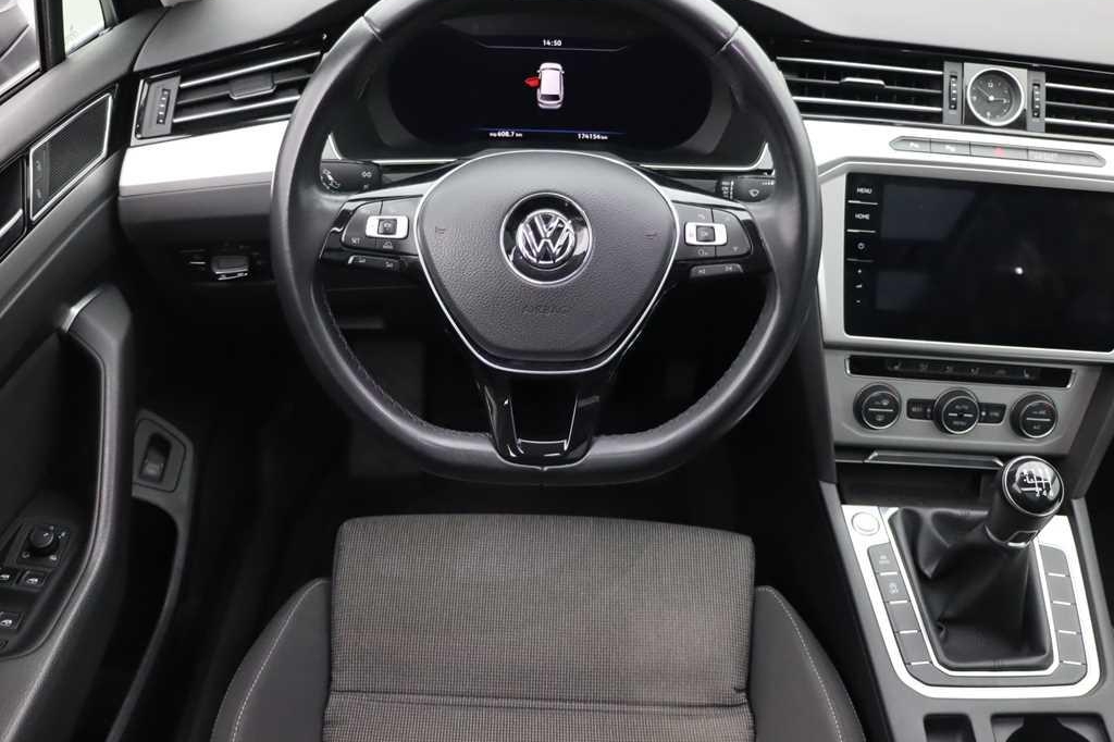 Volkswagen Passat Variant 2017 фото 1