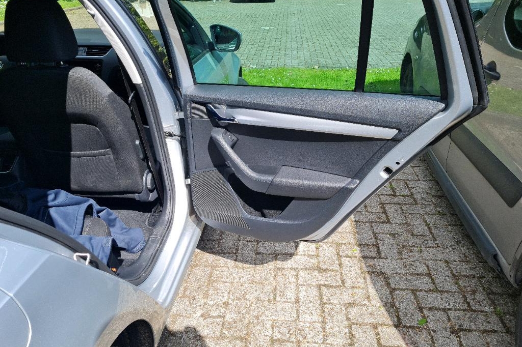 Skoda Octavia Combi 2017 photo 24