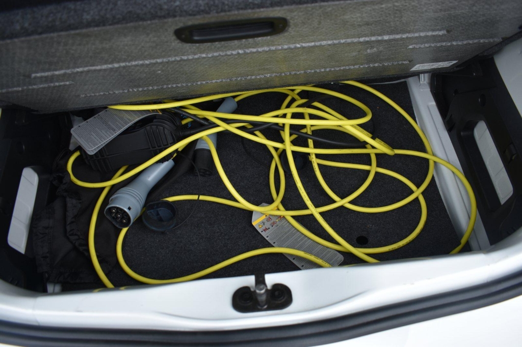 Volkswagen eUp! 2014 photo 2