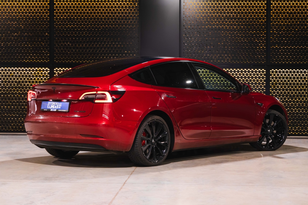 Tesla Model 3 Long Range Performance 2018 photo 8