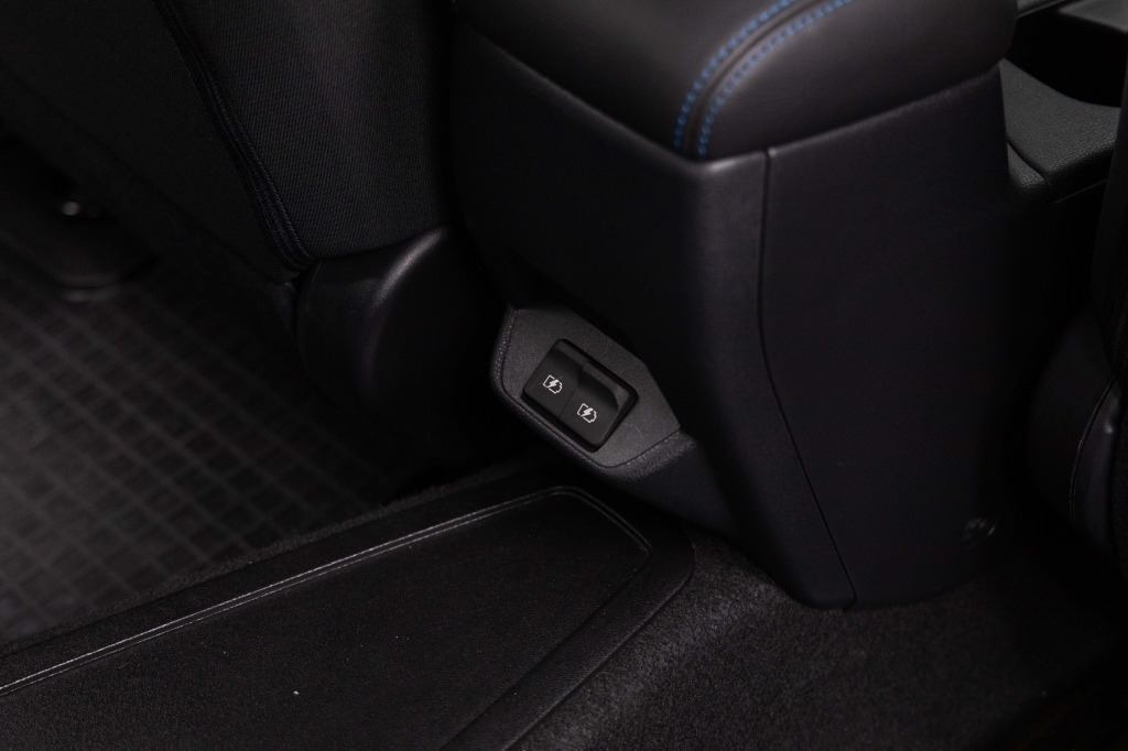 Nissan Leaf 2021 фото 30