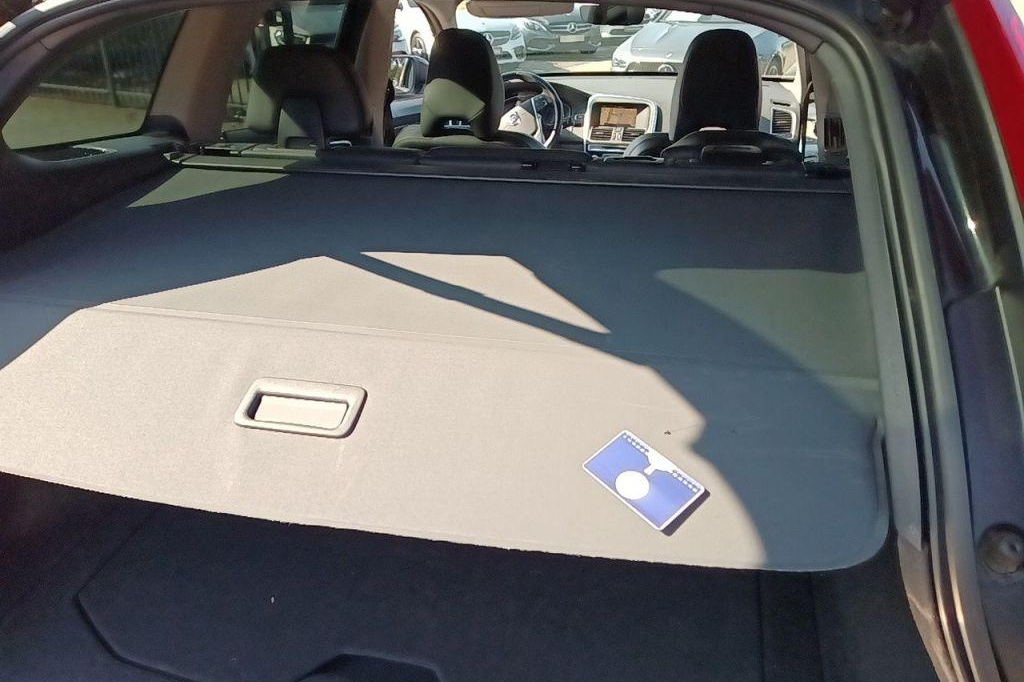 Volvo XC60 2017 photo 29