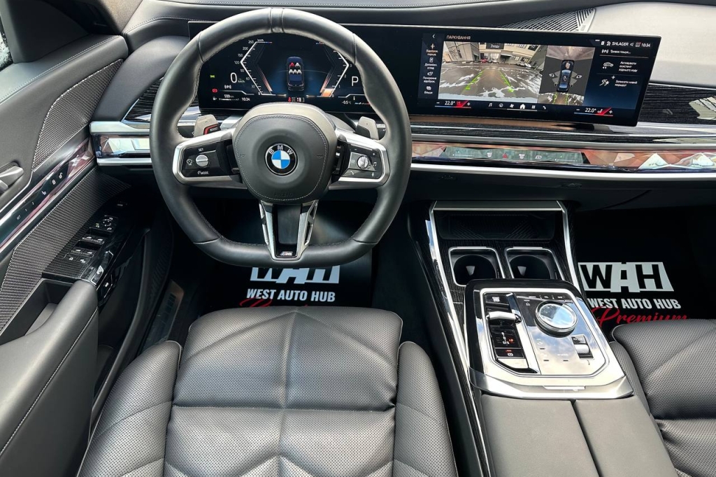 BMW 7 Series 740d 2024 фото 20