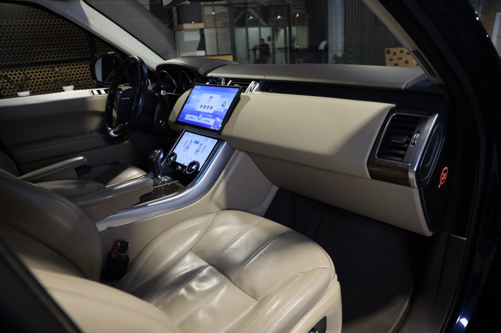 Land Rover Range Rover Sport 2015 фото 40